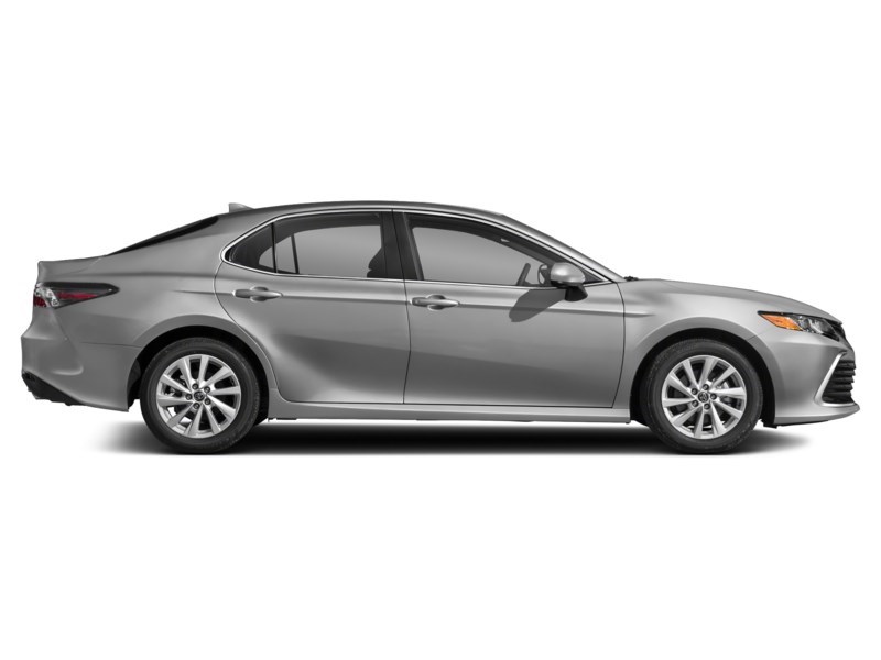 2022 Toyota Camry LE Exterior Shot 10