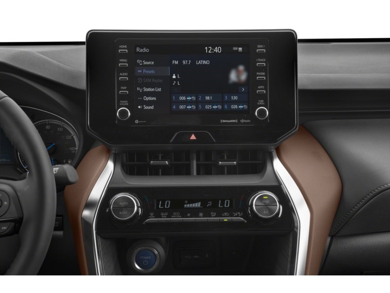 2022 Toyota Venza XLE Interior Shot 2