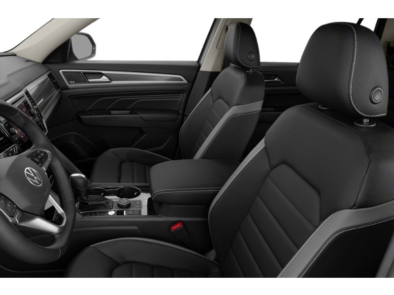 2022 Volkswagen Atlas 3.6 FSI Execline Interior Shot 4