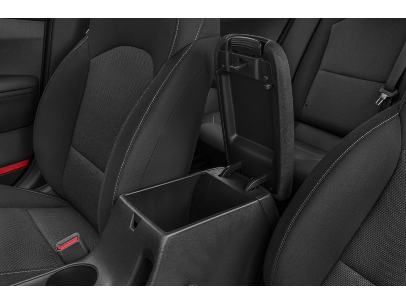 2023 Kia Forte LX Interior Shot 7