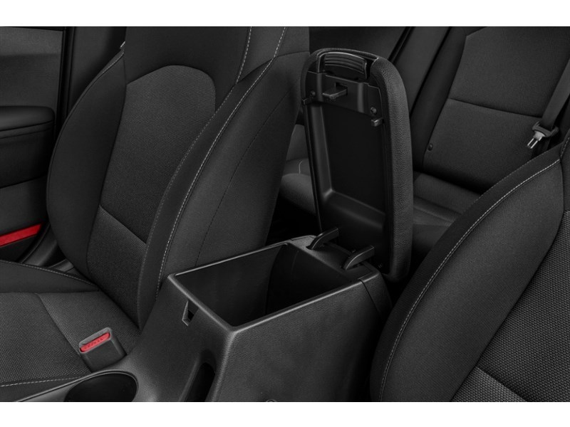 2023 Kia Forte LX Interior Shot 7
