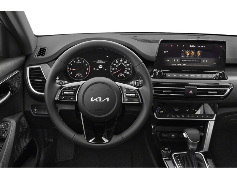 2022 Kia Seltos EX Premium Interior Shot 3