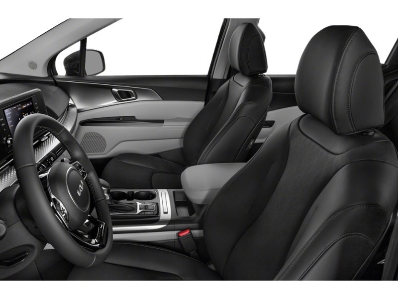 2023 Kia Carnival LX Interior Shot 4