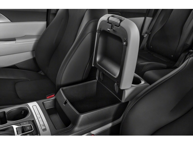 2024 Kia Carnival EX Interior Shot 7