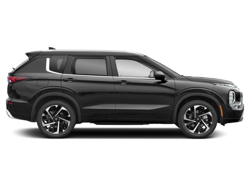 2024 Mitsubishi Outlander SEL S-AWC Exterior Shot 10
