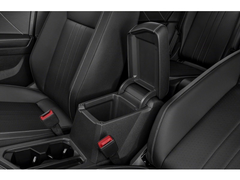 2024 Volkswagen Tiguan Comfortline Interior Shot 7