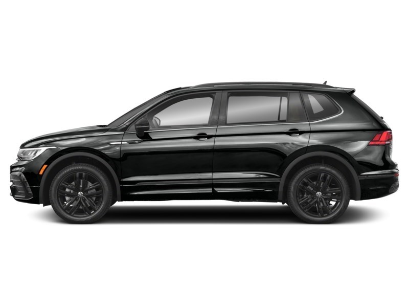 2023 Volkswagen Tiguan Comfortline R-Line Black Exterior Shot 6