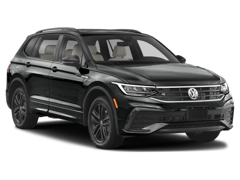 2023 Volkswagen Tiguan Comfortline R-Line Black Exterior Shot 8