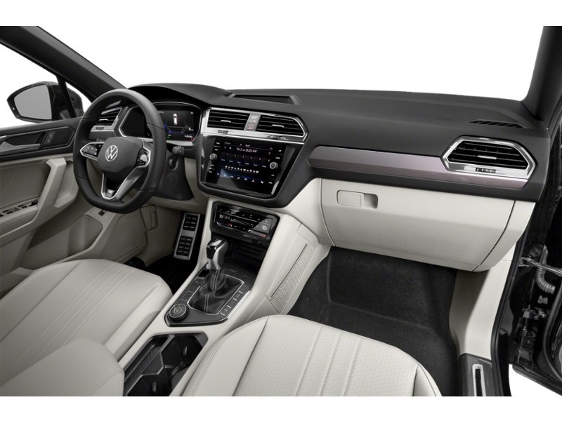 2024 Volkswagen Tiguan Comfortline R-Line Black Edition Interior Shot 1