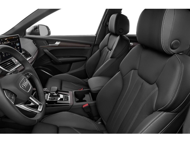 2024 Audi Q5 45 Komfort Interior Shot 4