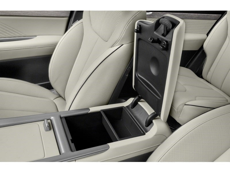 2024 Hyundai Palisade Ultimate Calligraphy Interior Shot 7