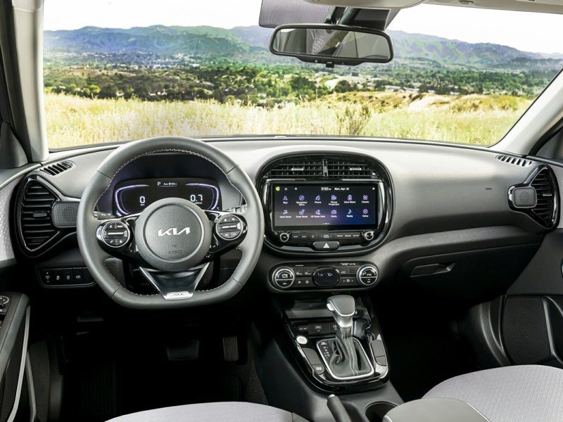 2023 Kia Soul EX Premium OEM Shot 4