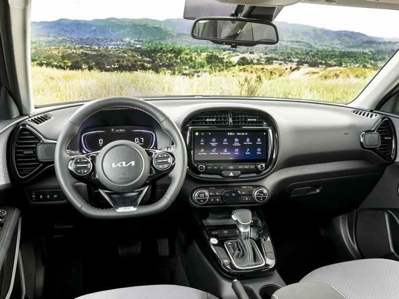 2023 Kia Soul EX Premium OEM Shot 4