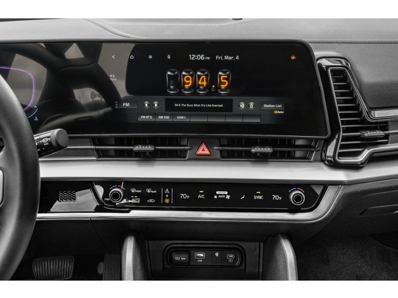 2023 Kia Sportage EX Interior Shot 2