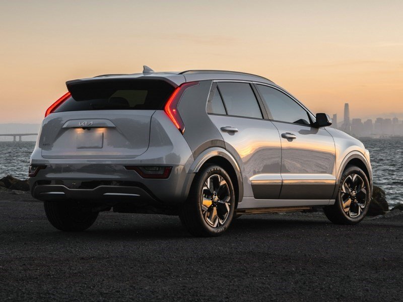 2024 Kia Niro EV Wave OEM Shot 3