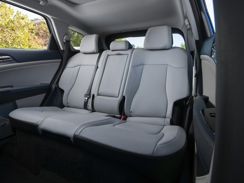 2025 Kia Sportage HEV SX w/Black Interior OEM Shot 6
