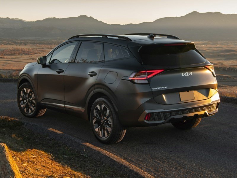 2023 Kia Sportage PHEV SX w/Black Interior OEM Shot 2