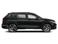 2022 Volkswagen Tiguan Highline R-Line Exterior Shot 10