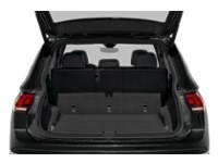 2022 Volkswagen Tiguan Highline R-Line Exterior Shot 4