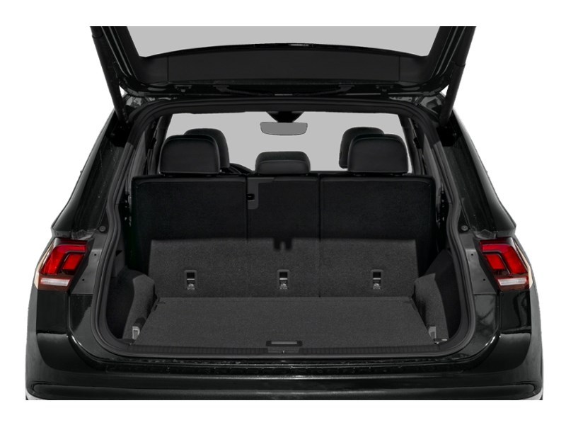 2022 Volkswagen Tiguan Highline R-Line Exterior Shot 4