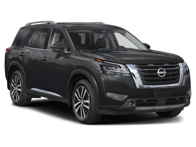 2024 Nissan Pathfinder Platinum Exterior Shot 8