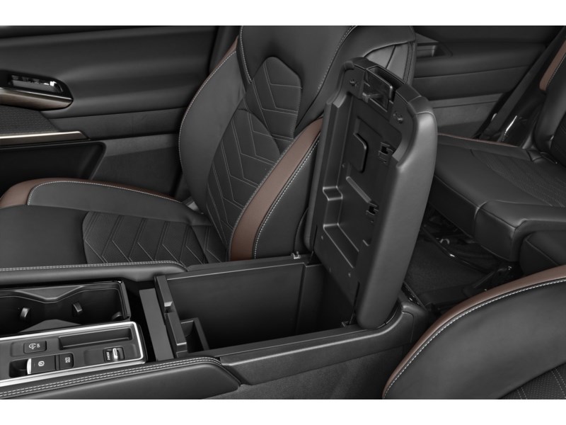 2024 Nissan Pathfinder Platinum Interior Shot 7