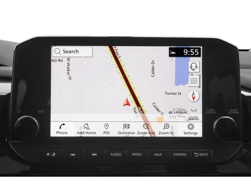 2024 Nissan Pathfinder Platinum Interior Shot 8