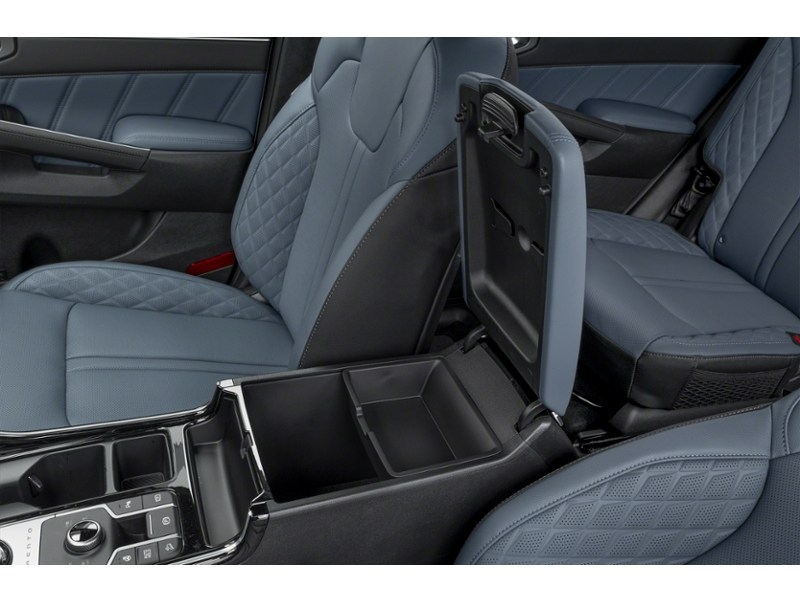 2026 Kia Sorento HEV SX Interior Shot 7