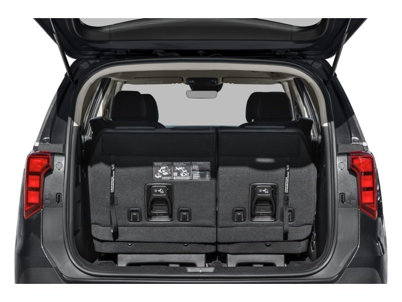 2026 Kia Carnival LX+ FWD Exterior Shot 4