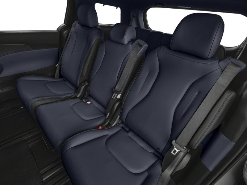 2025 Kia Carnival LX OEM Shot 6