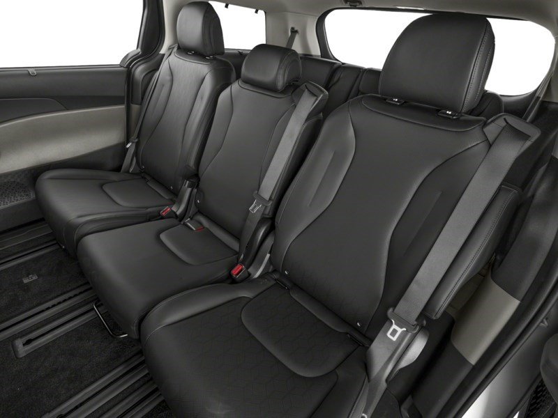 2026 Kia Carnival HEV LX+ OEM Shot 6