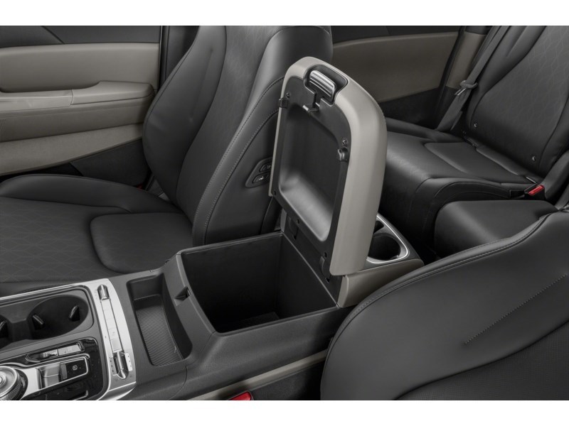 2027 Kia Carnival HEV EX FWD Interior Shot 7