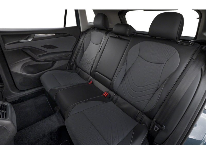 2026 Volkswagen Tiguan Comfortline Interior Shot 5