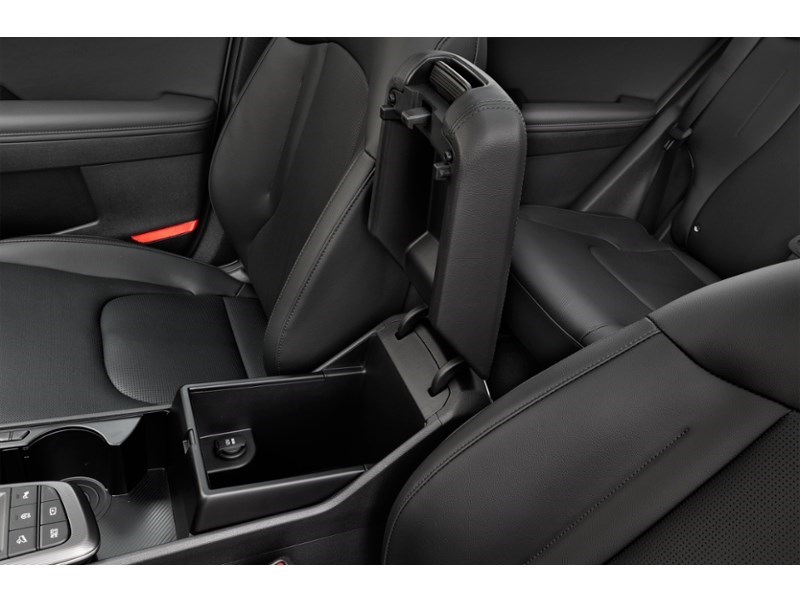 2026 Kia Sportage EX Interior Shot 7