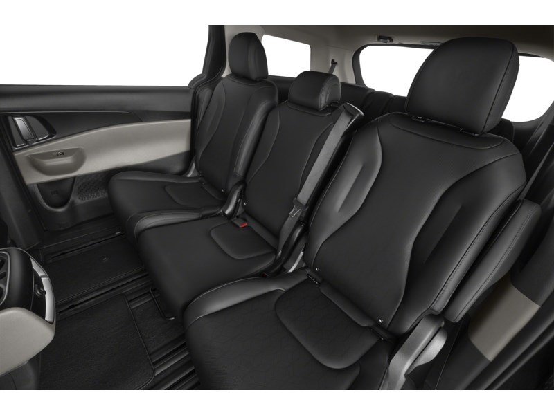2027 Kia Carnival HEV LX Interior Shot 5