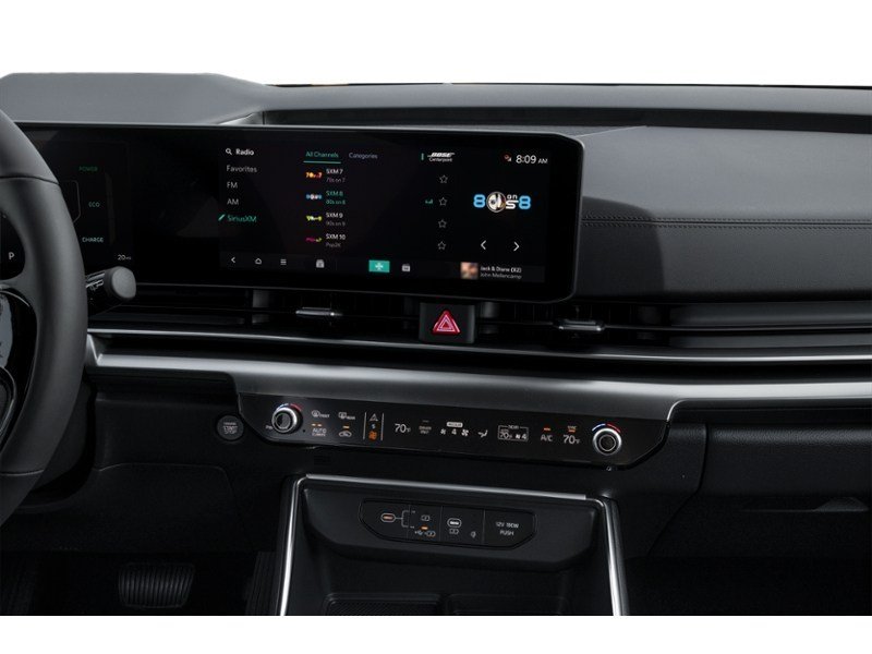 2027 Kia Carnival HEV SX+ FWD Interior Shot 2