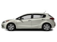 2016 Kia Forte 2.0L LX+ (M6) Snow White Pearl  Shot 3