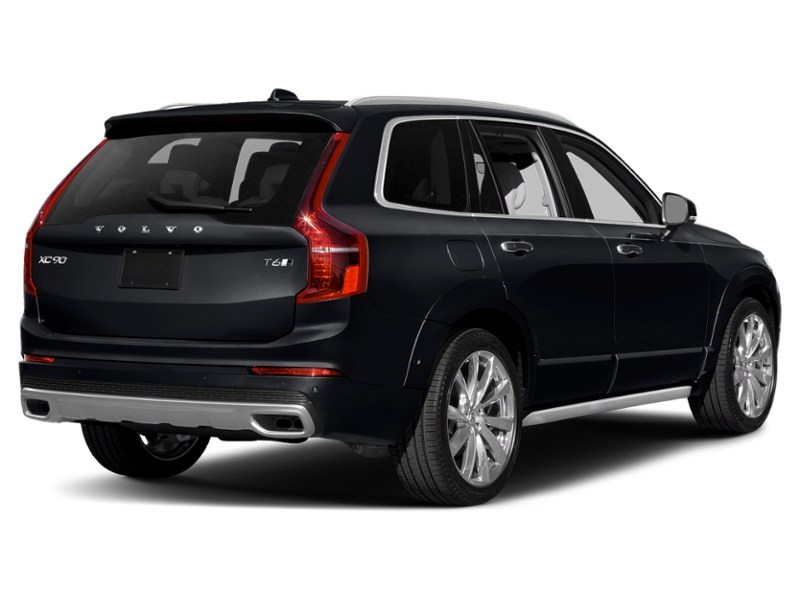 2016 Volvo XC90 T6 Inscription Onyx Black Metallic  Shot 12