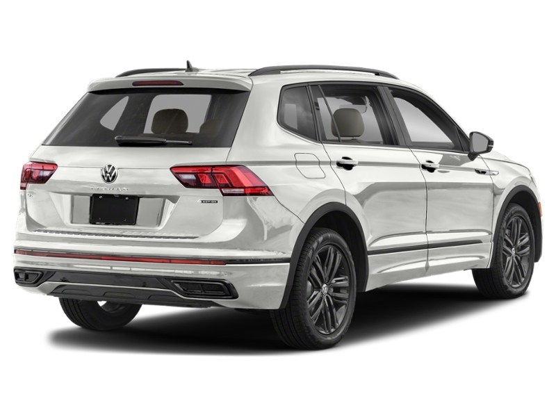 2024 Volkswagen Tiguan Comfortline R-Line Black Edition Oryx White Pearl  Shot 6