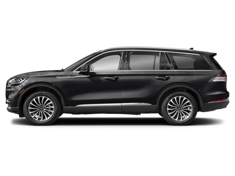2023 Lincoln Aviator Reserve Infinite Black Metallic Clearcoat  Shot 3